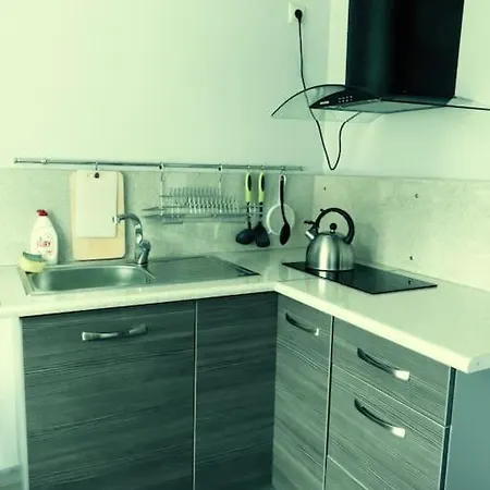 Cozy Near The Airport *